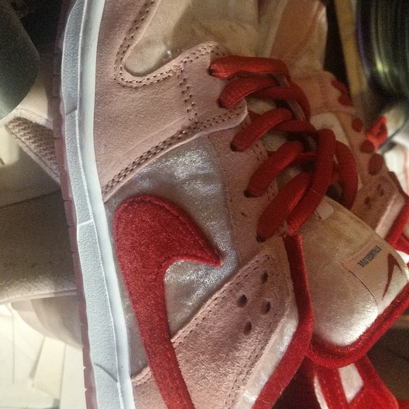 Nike dunk  STRANGE LOVE valentine - Picture 2 of 4